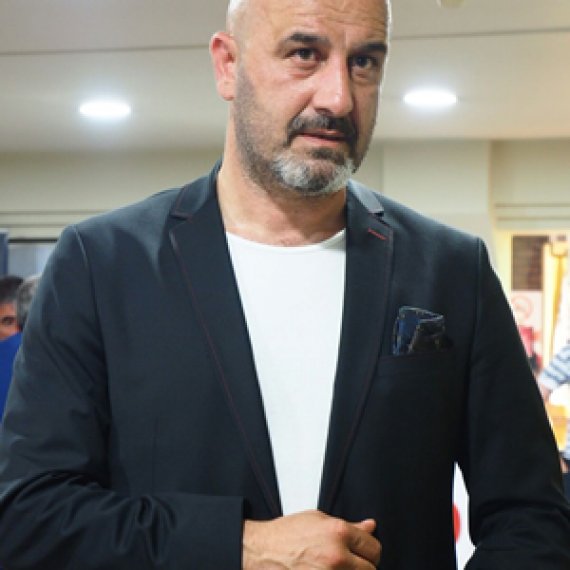 Varol UZLU